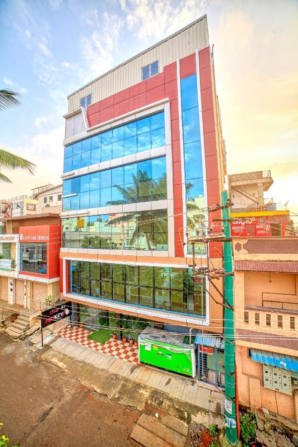 Redkey Inn Hotel Near Bangalore Airport Airport Pickup & Drop Available 24X7 Yelahanka Εξωτερικό φωτογραφία